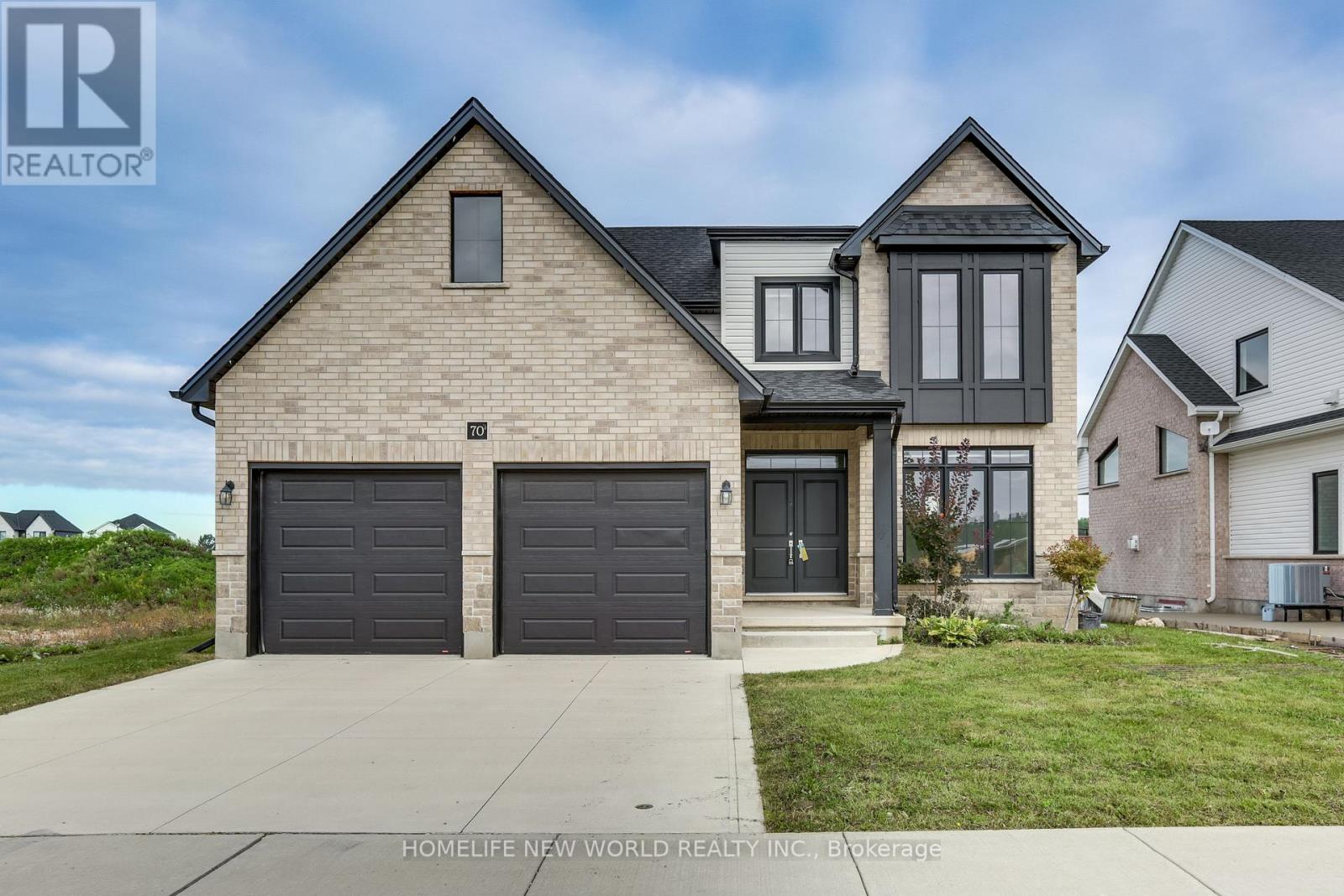MLS® listing #30379072 for sale located at 70 OPTIMIST DRIVE