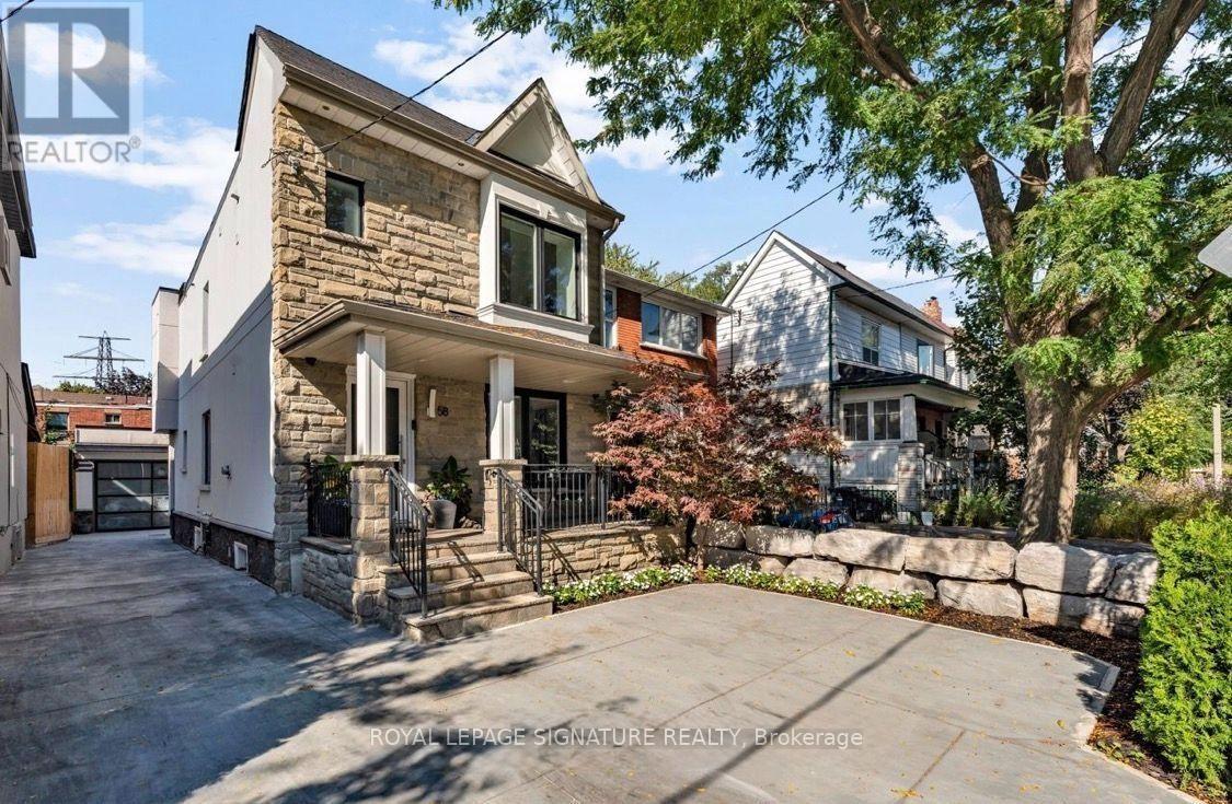 MLS® listing #30379637 for sale located at UPPER - 58 CARRICK AVENUE