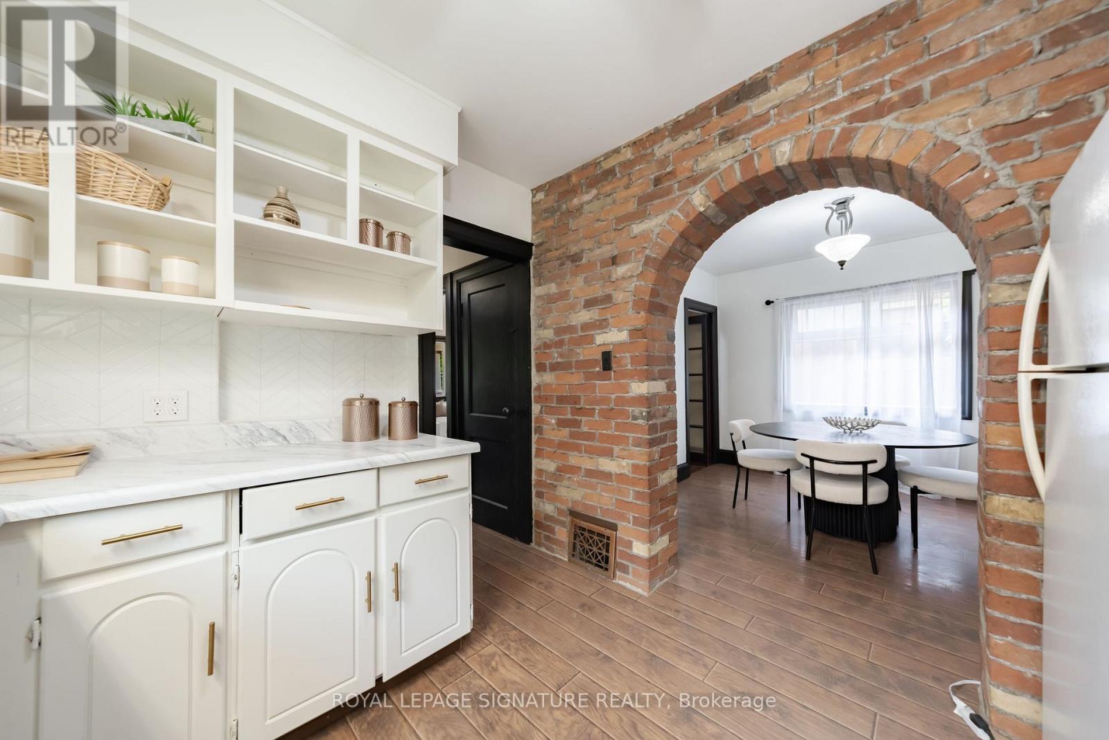 MLS® listing #30380348 for sale located at 234 JOHN STREET