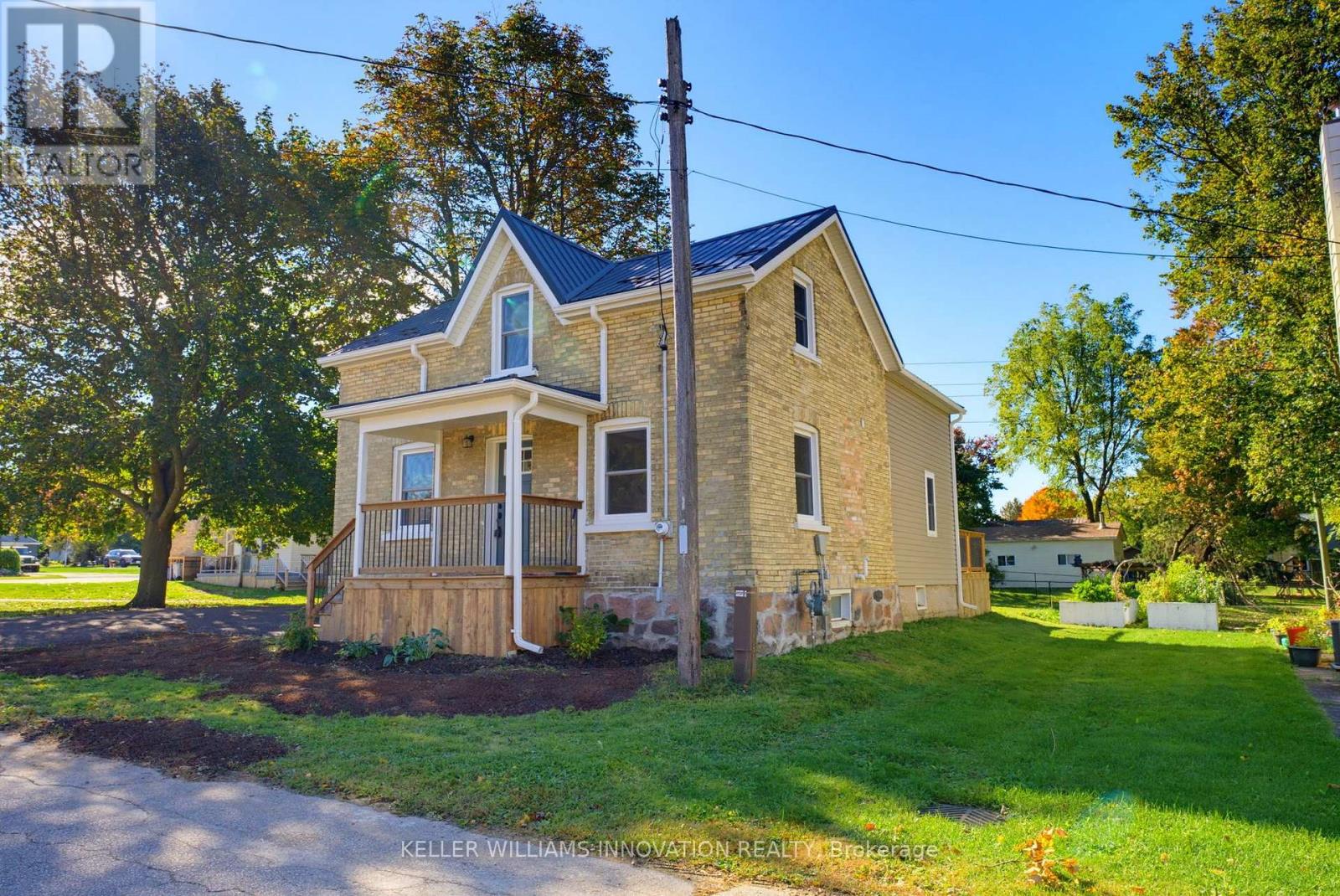 MLS® listing #30380386 for sale located at 5 MACBETH STREET