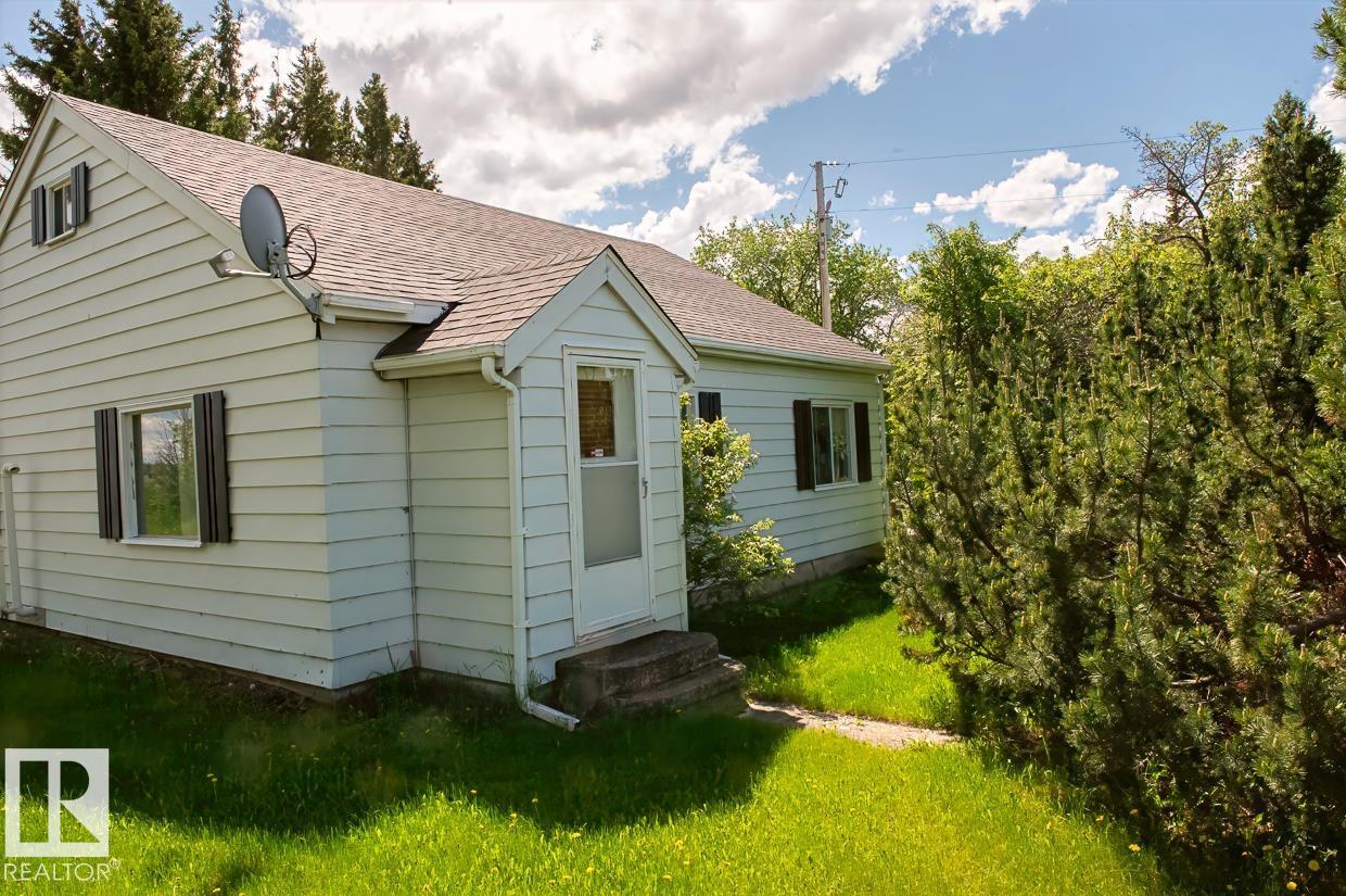 MLS® listing #30383723 for sale located at 1029 TWP ROAD 522