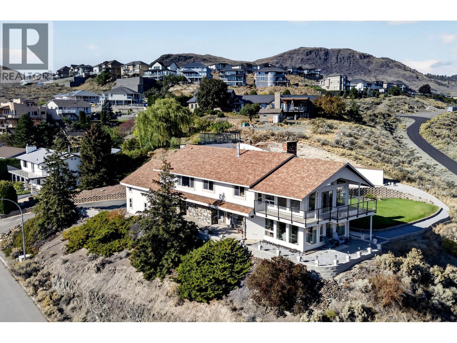 MLS® listing #30383775 for sale located at 830 NORVIEW Road