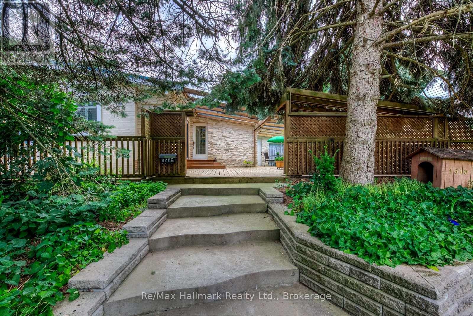 MLS® listing #30384410 for sale located at 1510 CONSTANCE DRIVE