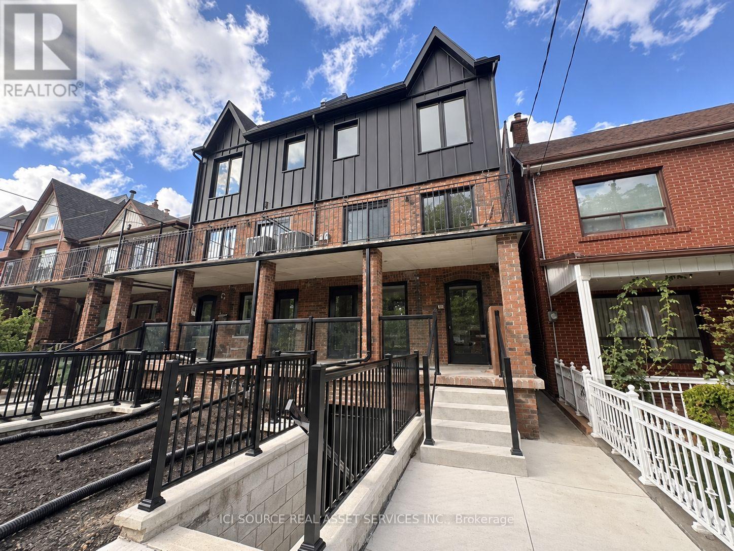 MLS® listing #30384617 for sale located at MAIN FLOOR - 152 BRUNSWICK AVENUE