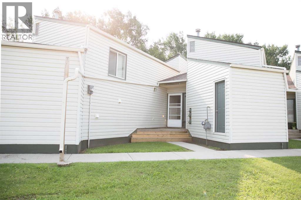 MLS® listing #30384889 for sale located at 5, 8205 98 Street