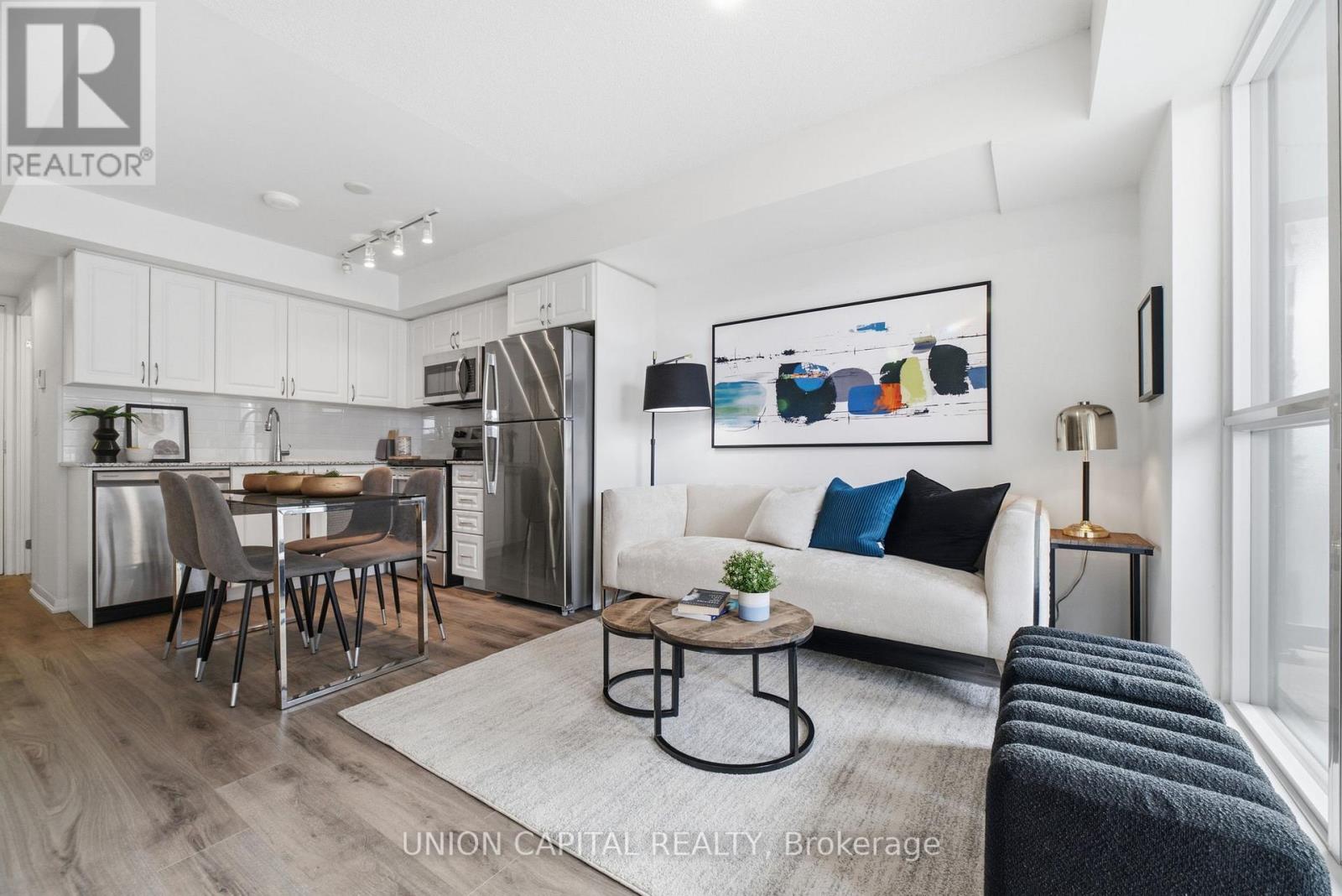 MLS® listing #30389579 for sale located at 735 - 3091 DUFFERIN STREET