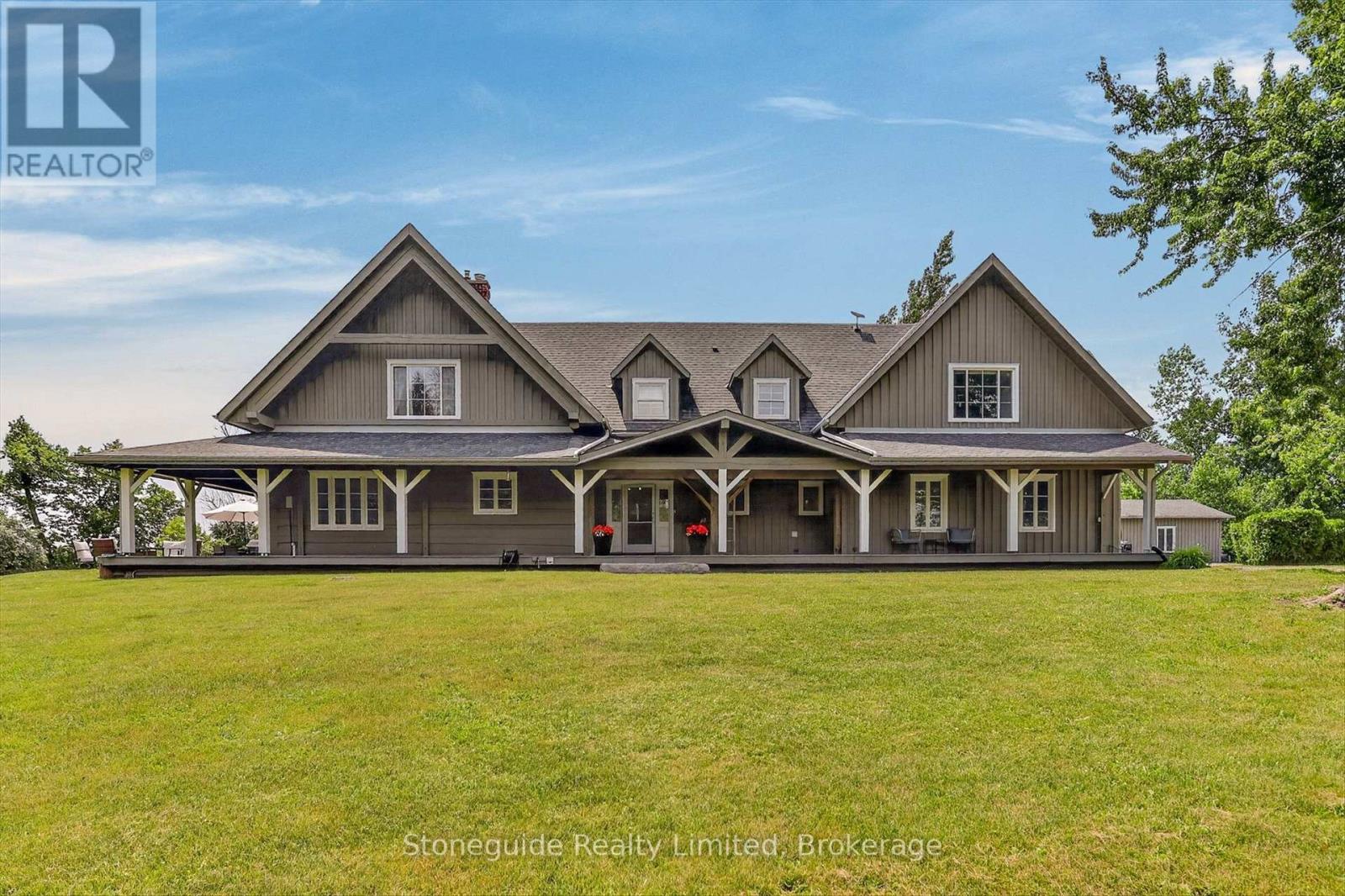 MLS® listing #30389732 for sale located at 1978 HENDERSON LINE