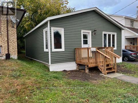MLS® listing #30389763 for sale located at 544 MCINTYRE STREET E