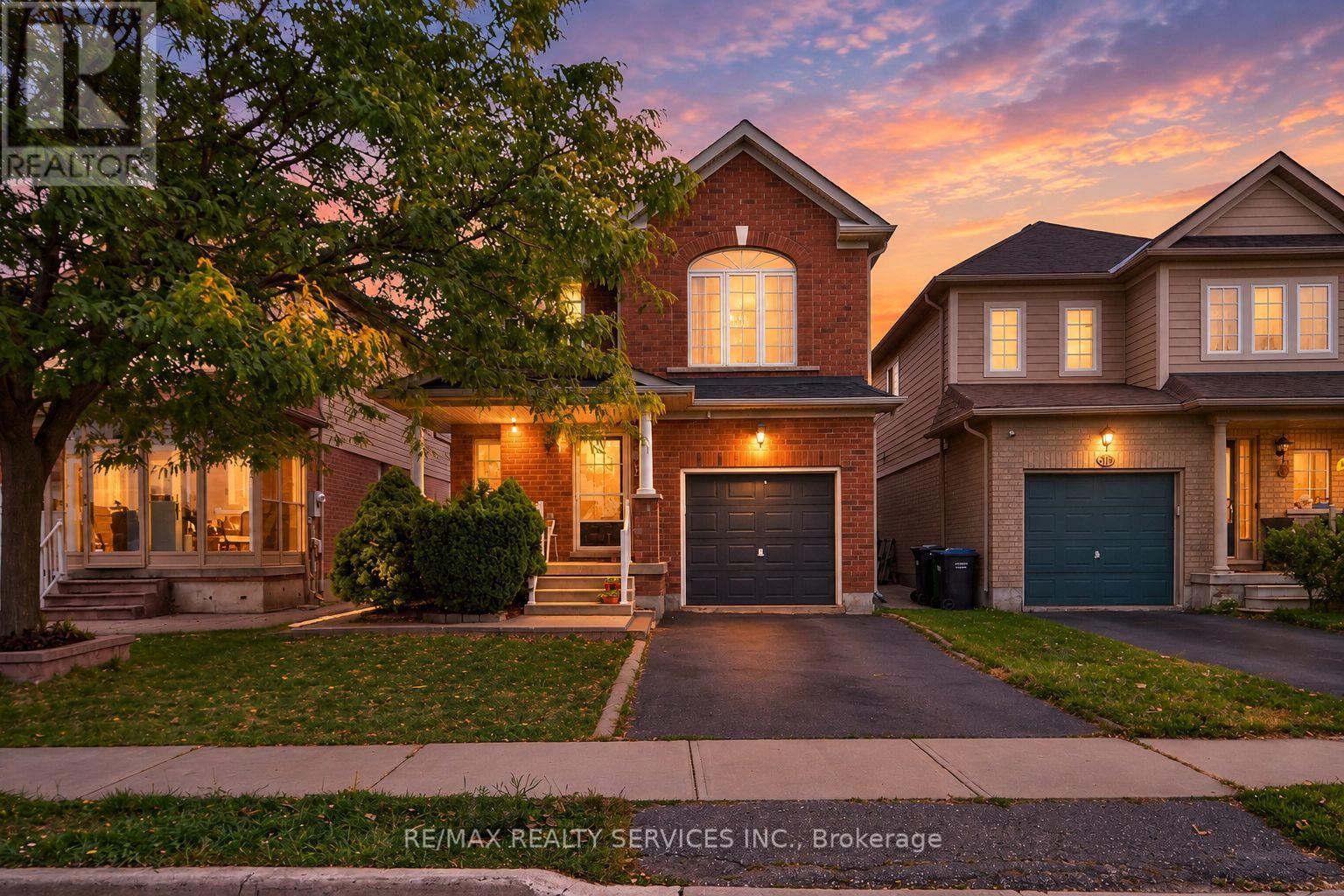 MLS® listing #30389869 for sale located at 26 PEACHLEAF CRESCENT S