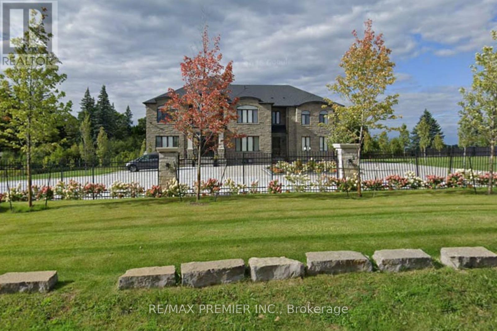 MLS® listing #30389915 for sale located at 2180 KING VAUGHAN ROAD S