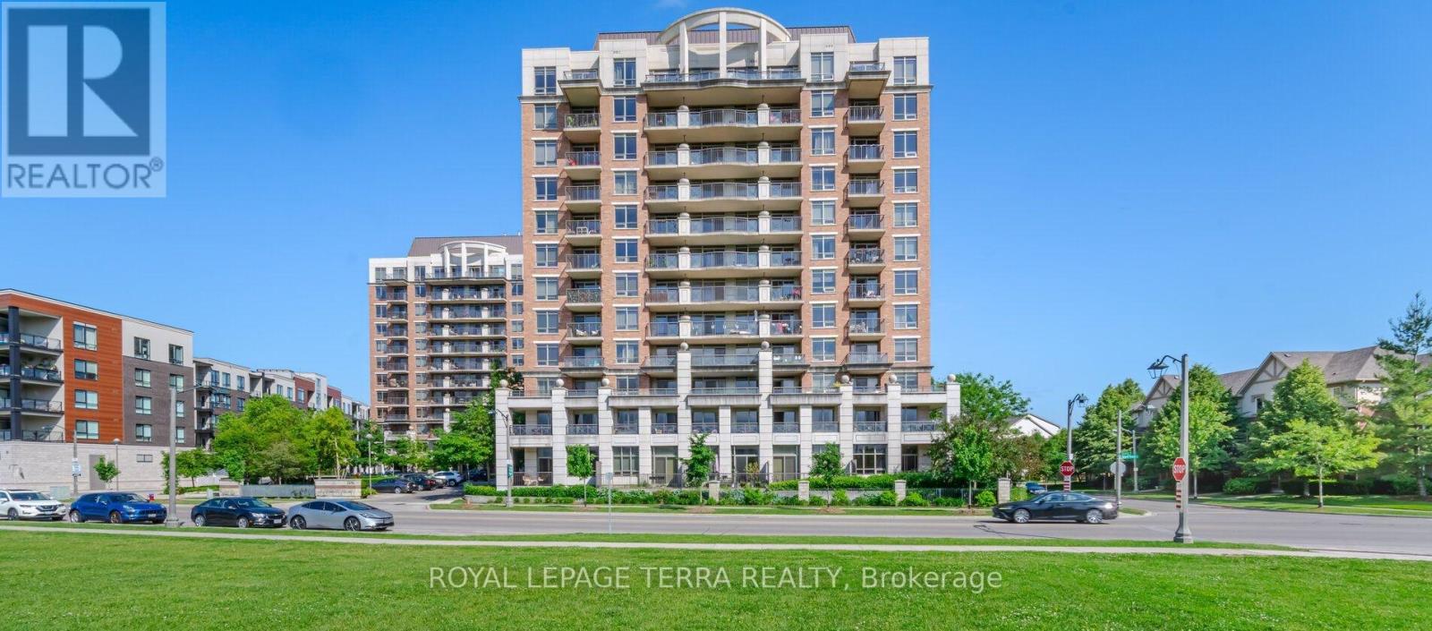 MLS® listing #30390400 for sale located at 1011 - 2379 CENTRAL PARK DRIVE
