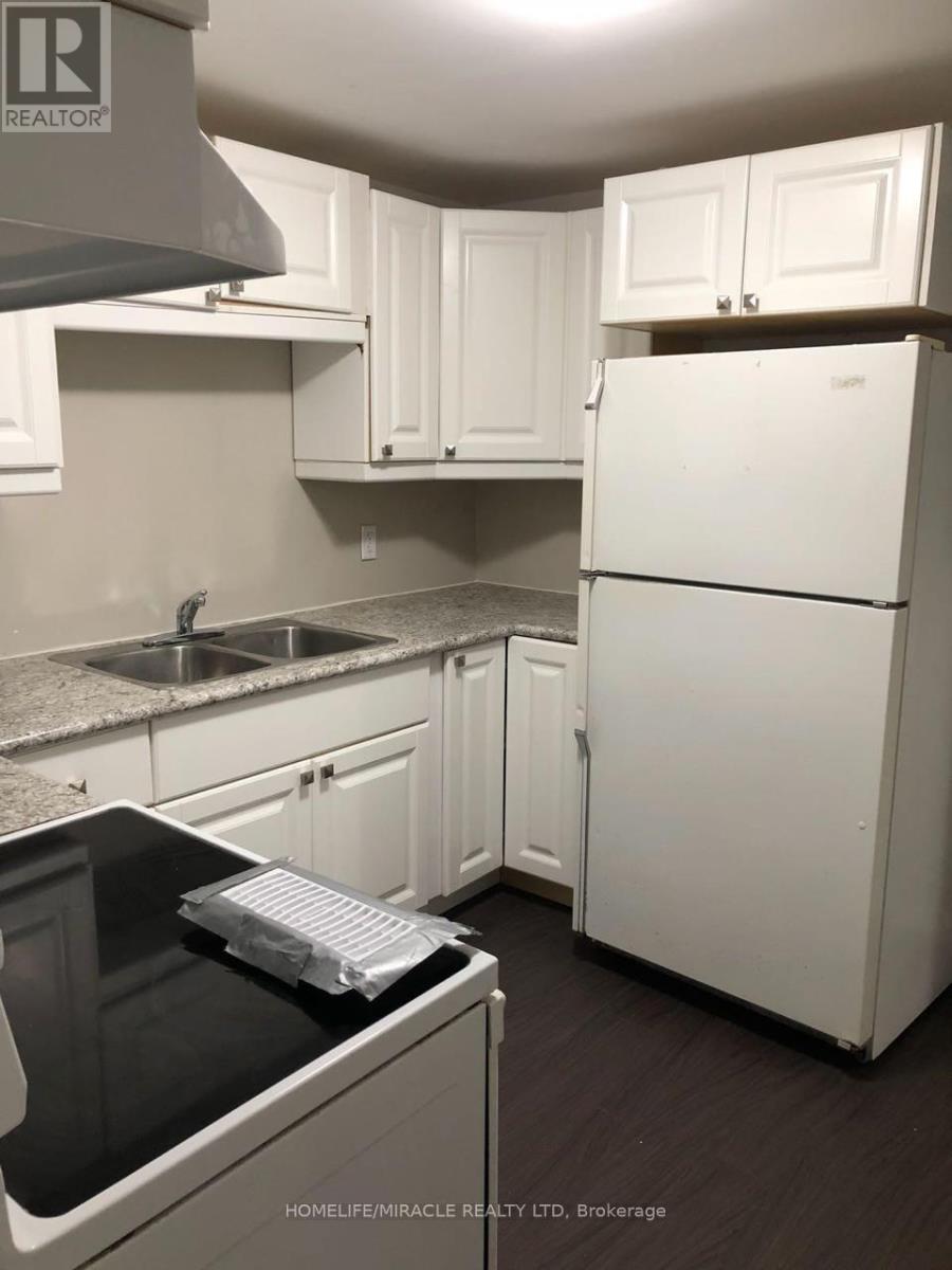 MLS® listing #30390513 for sale located at 2 - 144 BENSON DRIVE