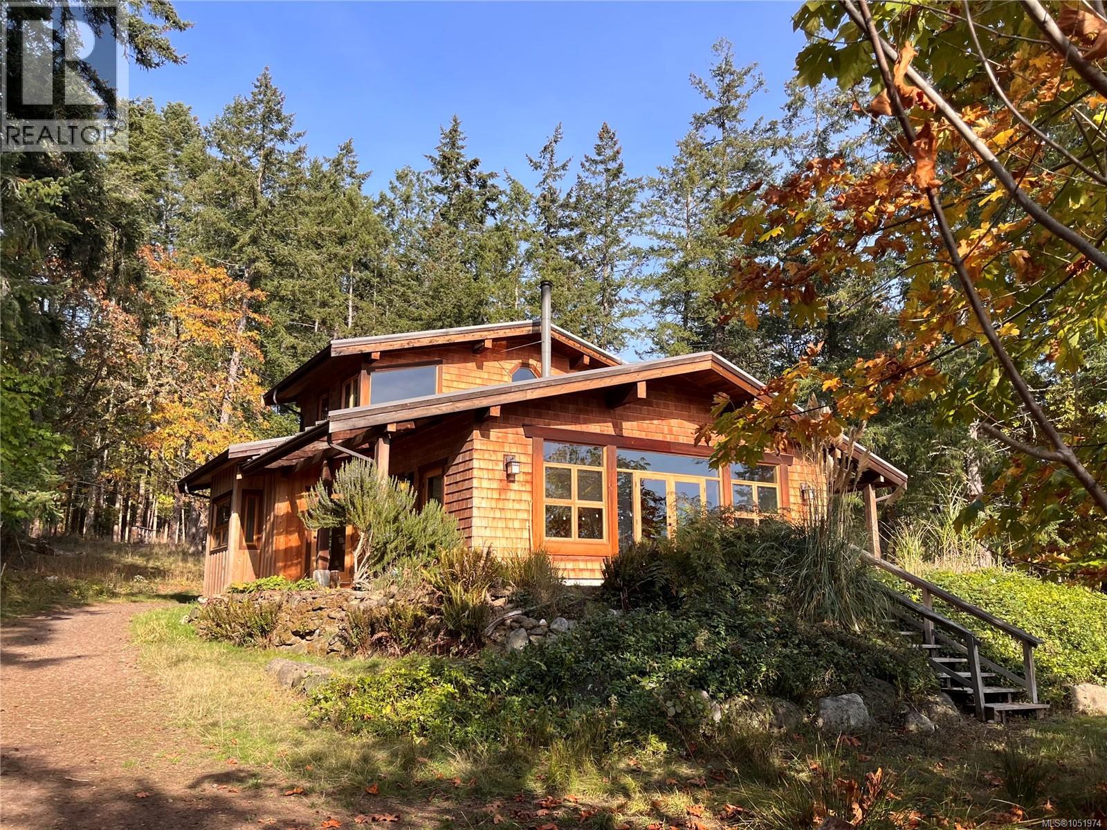 MLS® listing #30390739 for sale located at 1955 Garland Dr