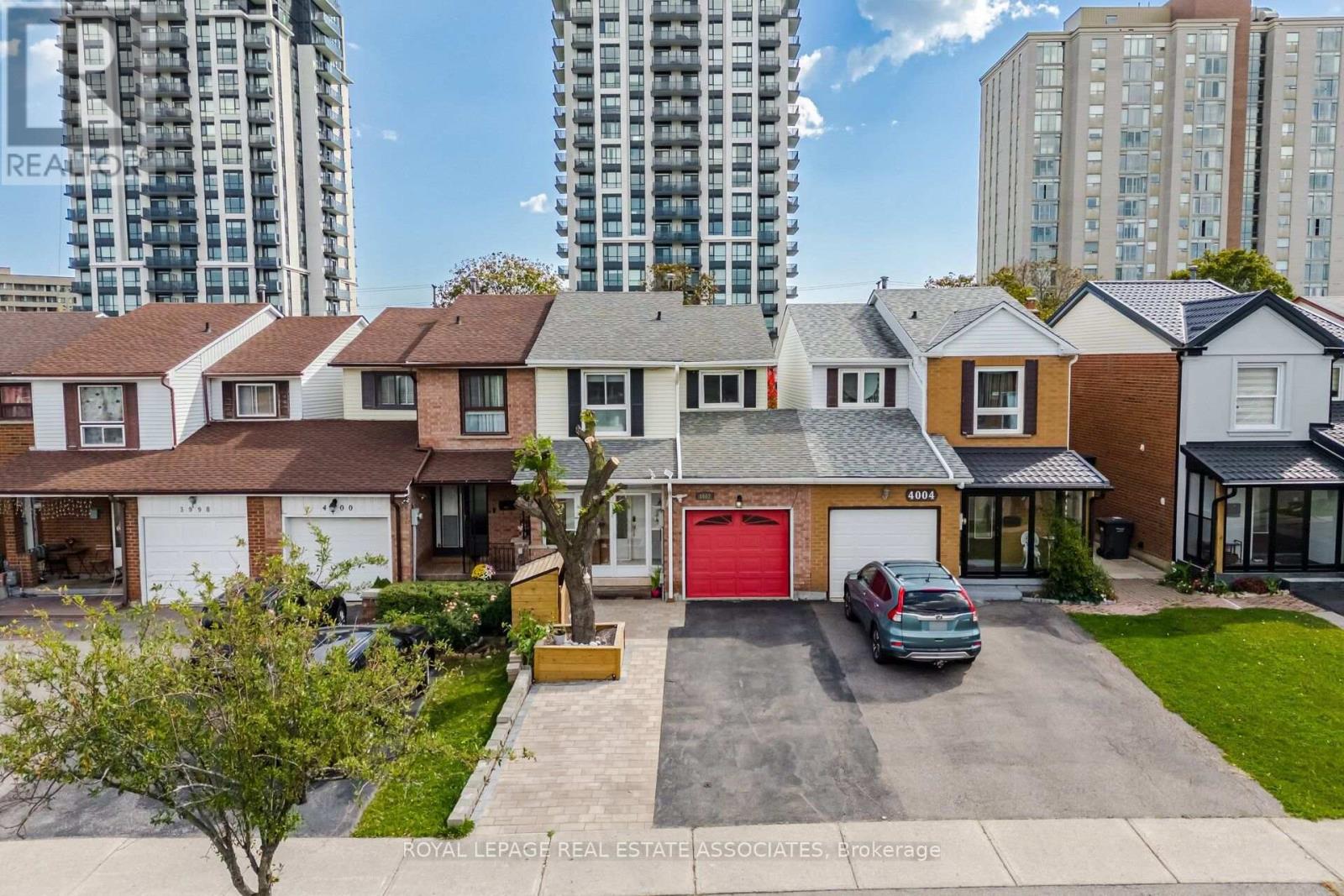 MLS® listing #30392130 for sale located at 4002 BISHOPSTOKE LANE
