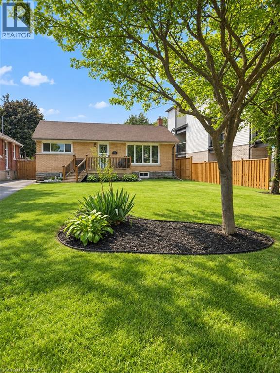 MLS® listing #30393336 for sale located at 195 BELLEVIEW Avenue