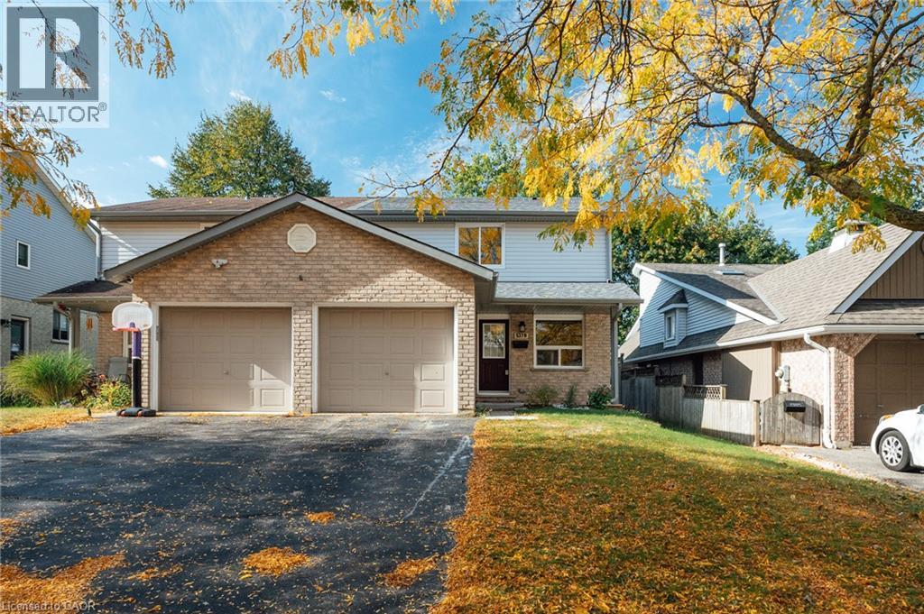 MLS® listing #30394115 for sale located at 537B BARWICK Crescent