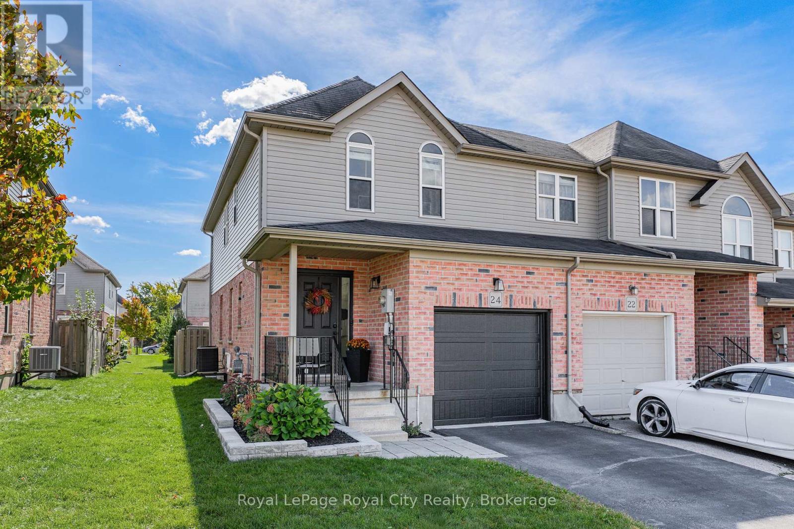 MLS® listing #30396587 for sale located at 24 BROOKFIELD CRESCENT