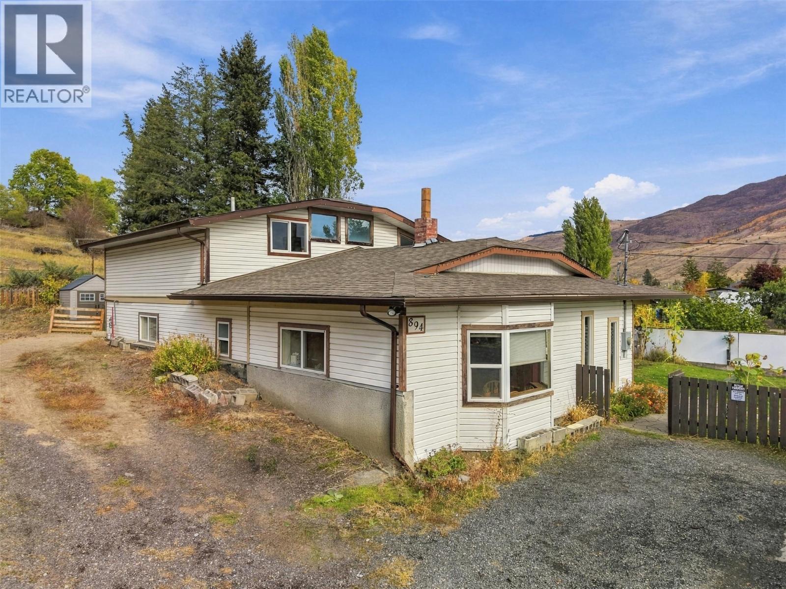 MLS® listing #30396765 for sale located at 894 MAYNE Road