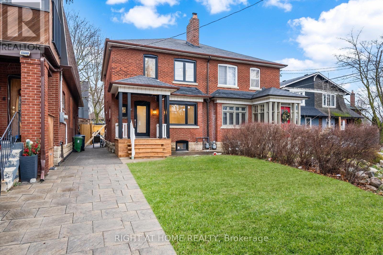 MLS® listing #30396914 for sale located at 147 FORMAN AVENUE