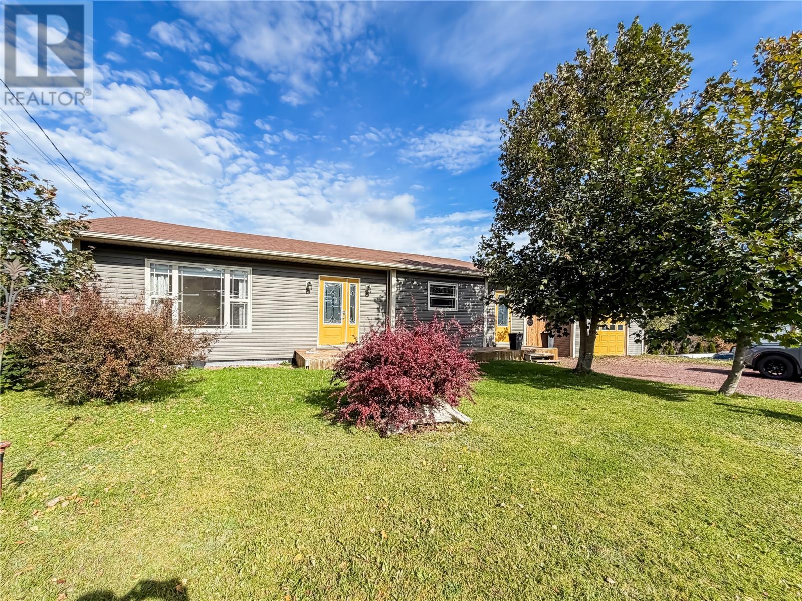 MLS® listing #30399392 for sale located at 358 Creston Boulevard