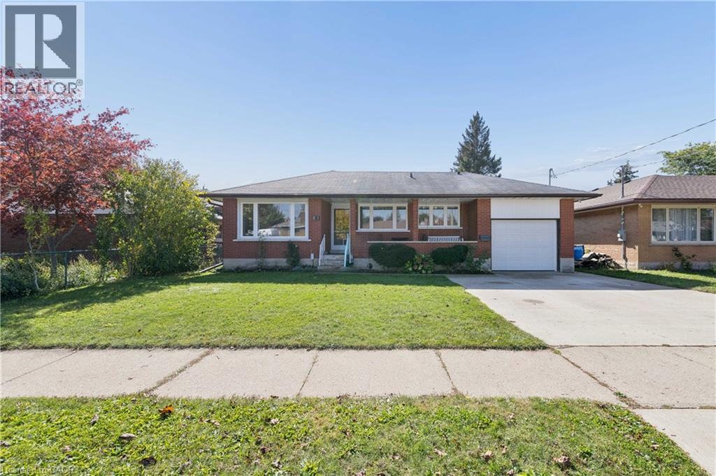 MLS® listing #30399528 for sale located at 61 FAIRLAWN Road