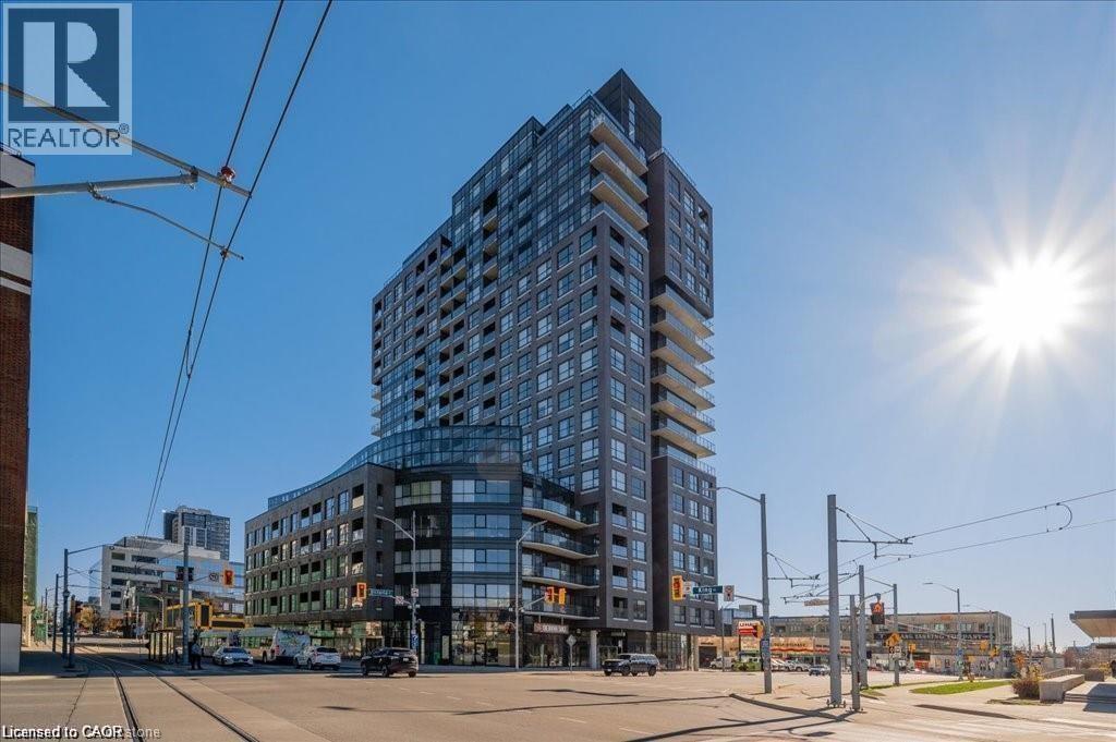 MLS® listing #30399693 for sale located at 1 VICTORIA Street Unit# 811