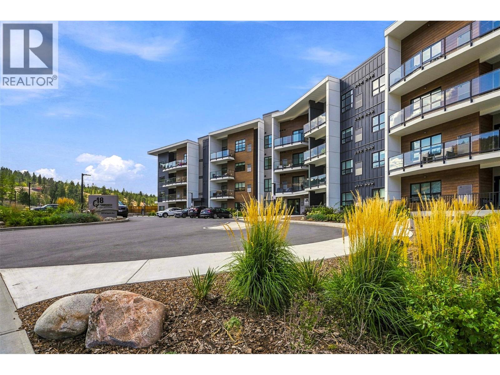 MLS® listing #30402180 for sale located at 1844 Qu'Appelle Boulevard Unit# 204