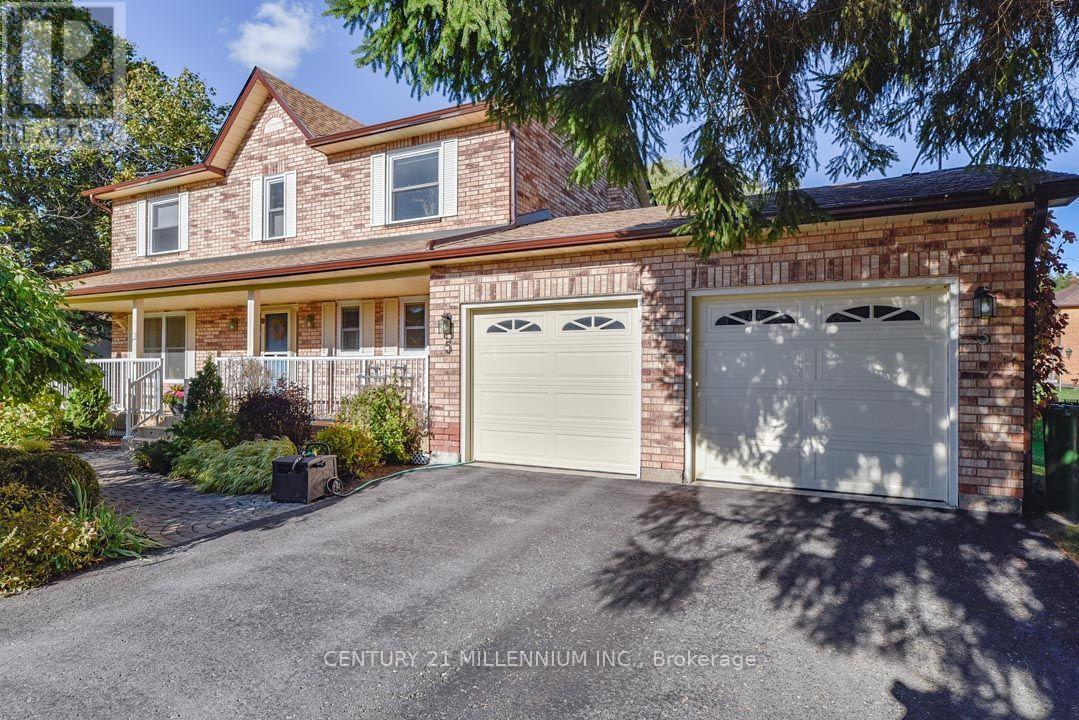 MLS® listing #30403816 for sale located at 5 SNOWBERRY COURT