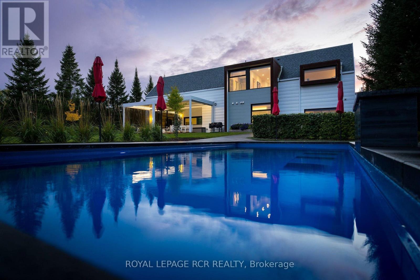 MLS® listing #30403828 for sale located at 758021 2ND LINE E
