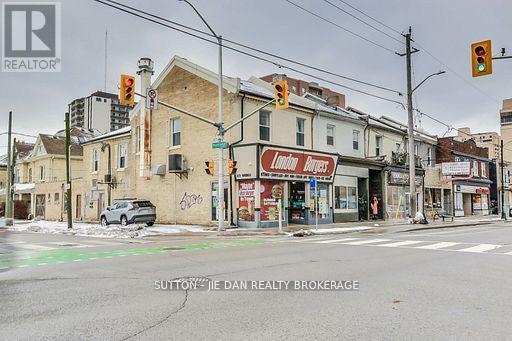 MLS® listing #30404011 for sale located at 471 DUNDAS STREET