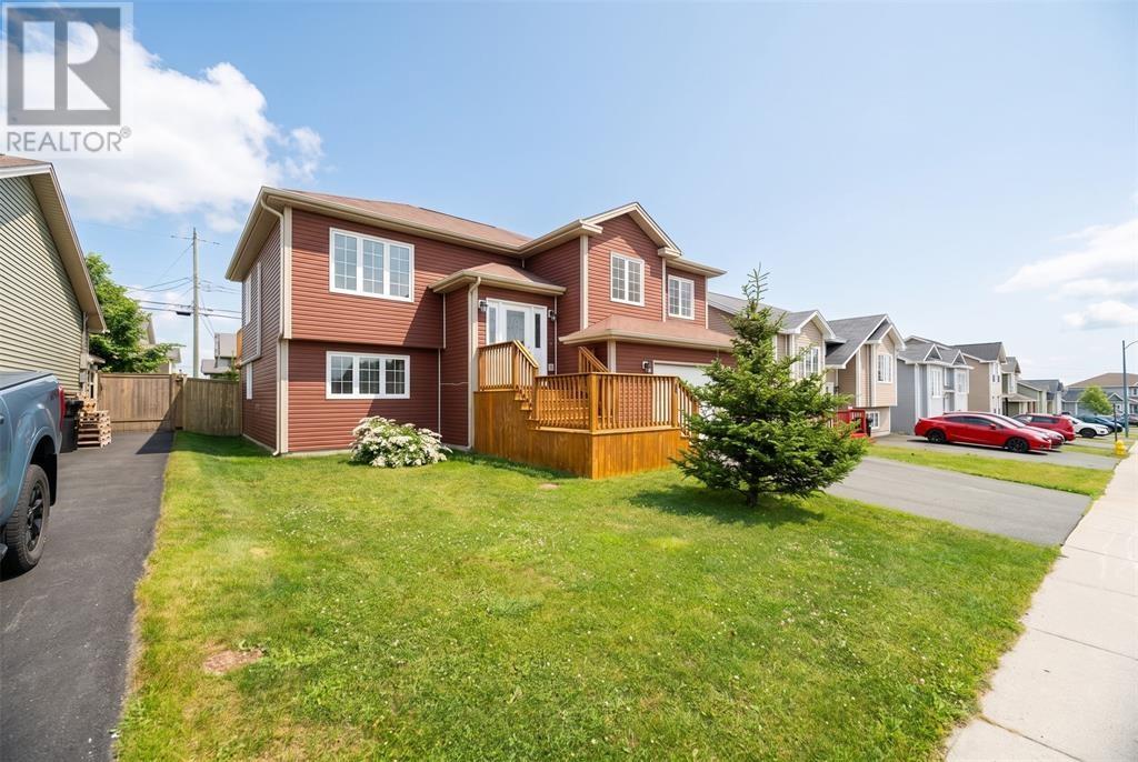 MLS® listing #30404016 for sale located at 48 DAUNTLESS Street