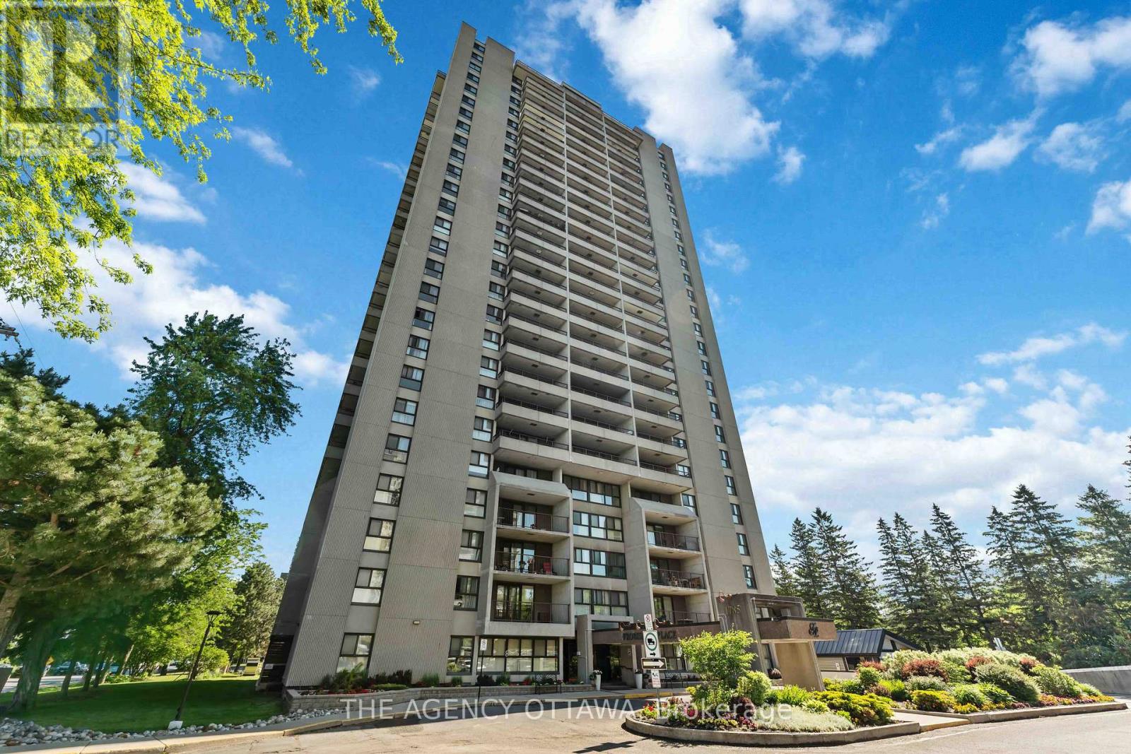 MLS® listing #30404472 for sale located at 703 - 1785 FROBISHER LANE