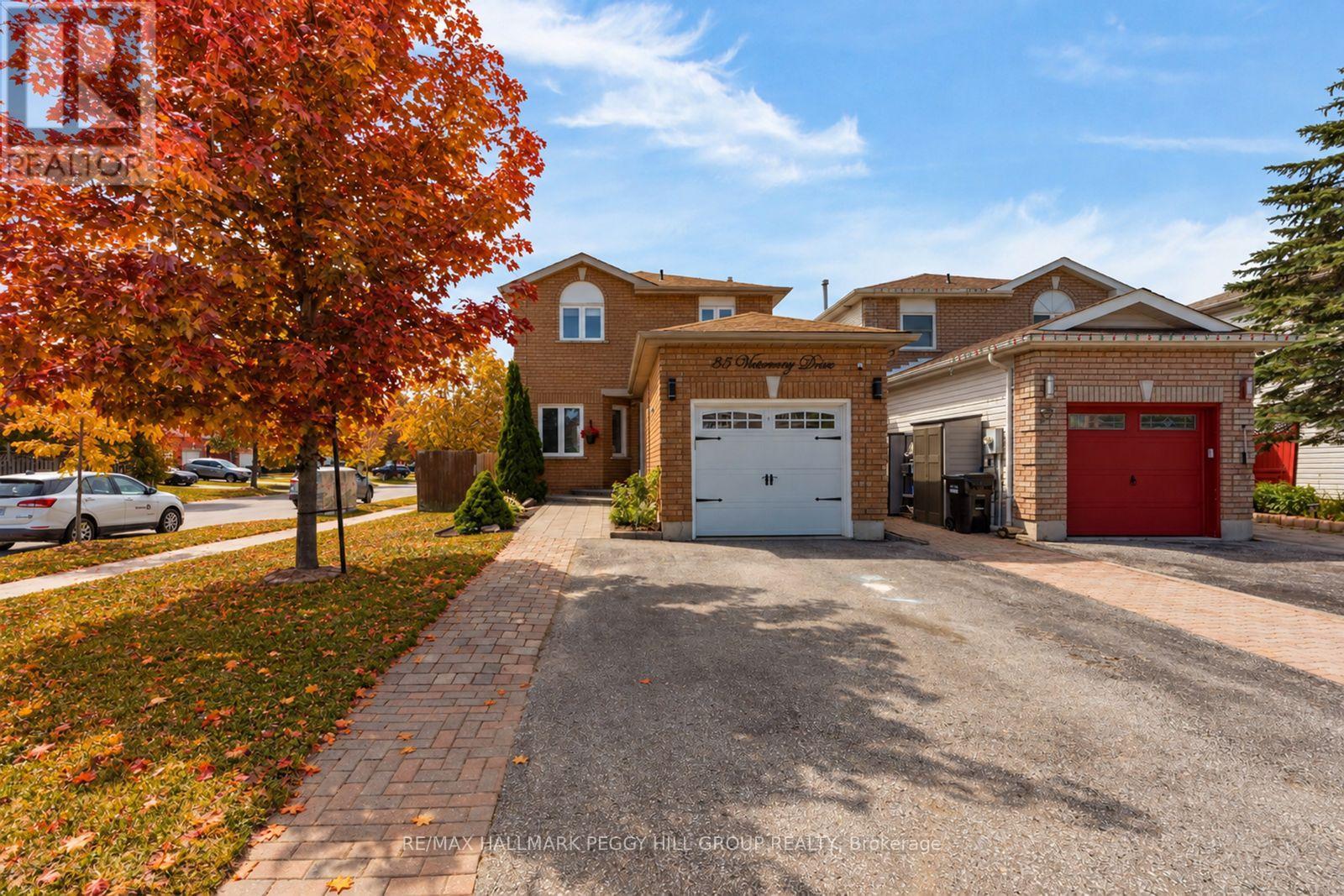 MLS® listing #30404491 for sale located at 35 VICTORWAY DRIVE