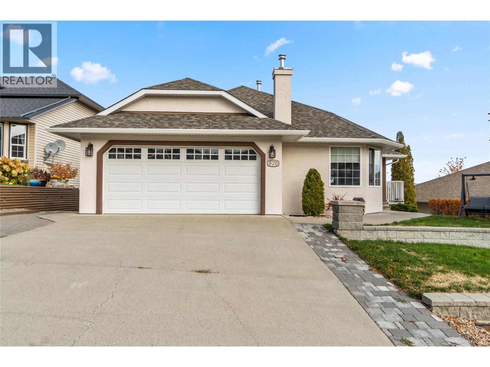 MLS® listing #30405912 for sale located at 870 Regent Crescent