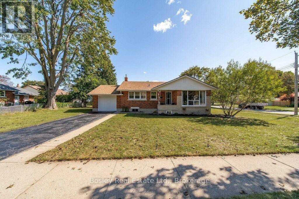 MLS® listing #30405945 for sale located at 18 MAYWOOD ROAD