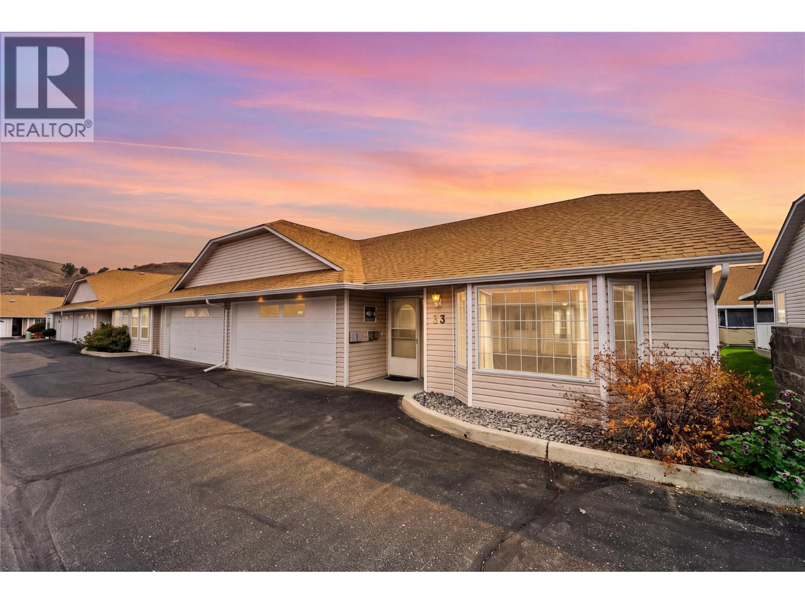 MLS® listing #30405947 for sale located at 1195 14TH Street Unit# 33