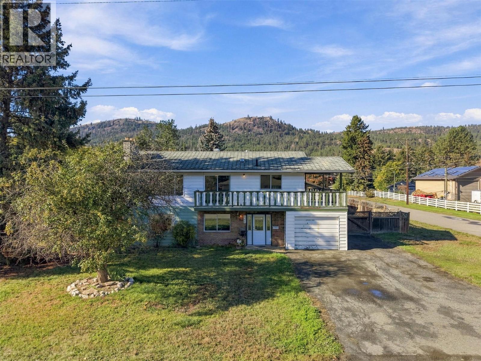 MLS® listing #30406827 for sale located at 4569 Spurraway Road