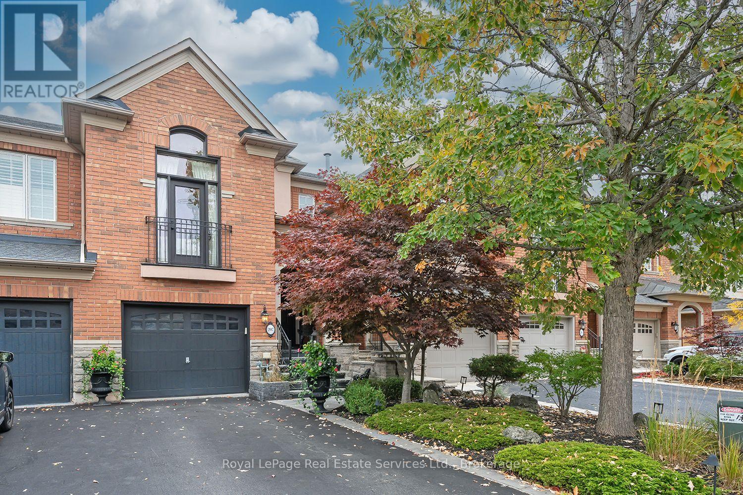 MLS® listing #30409821 for sale located at 207 TAWNY CRESCENT