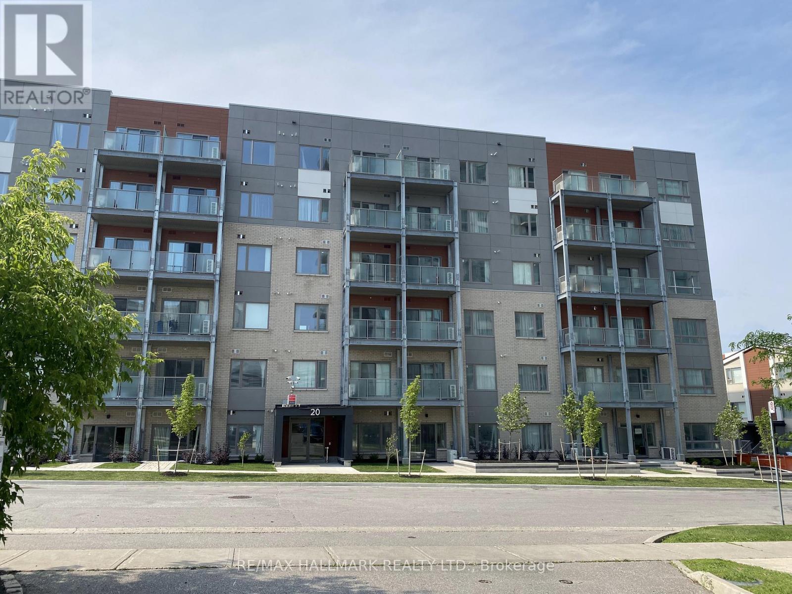 MLS® listing #30410809 for sale located at 306 - 20 ORCHID PLACE DRIVE