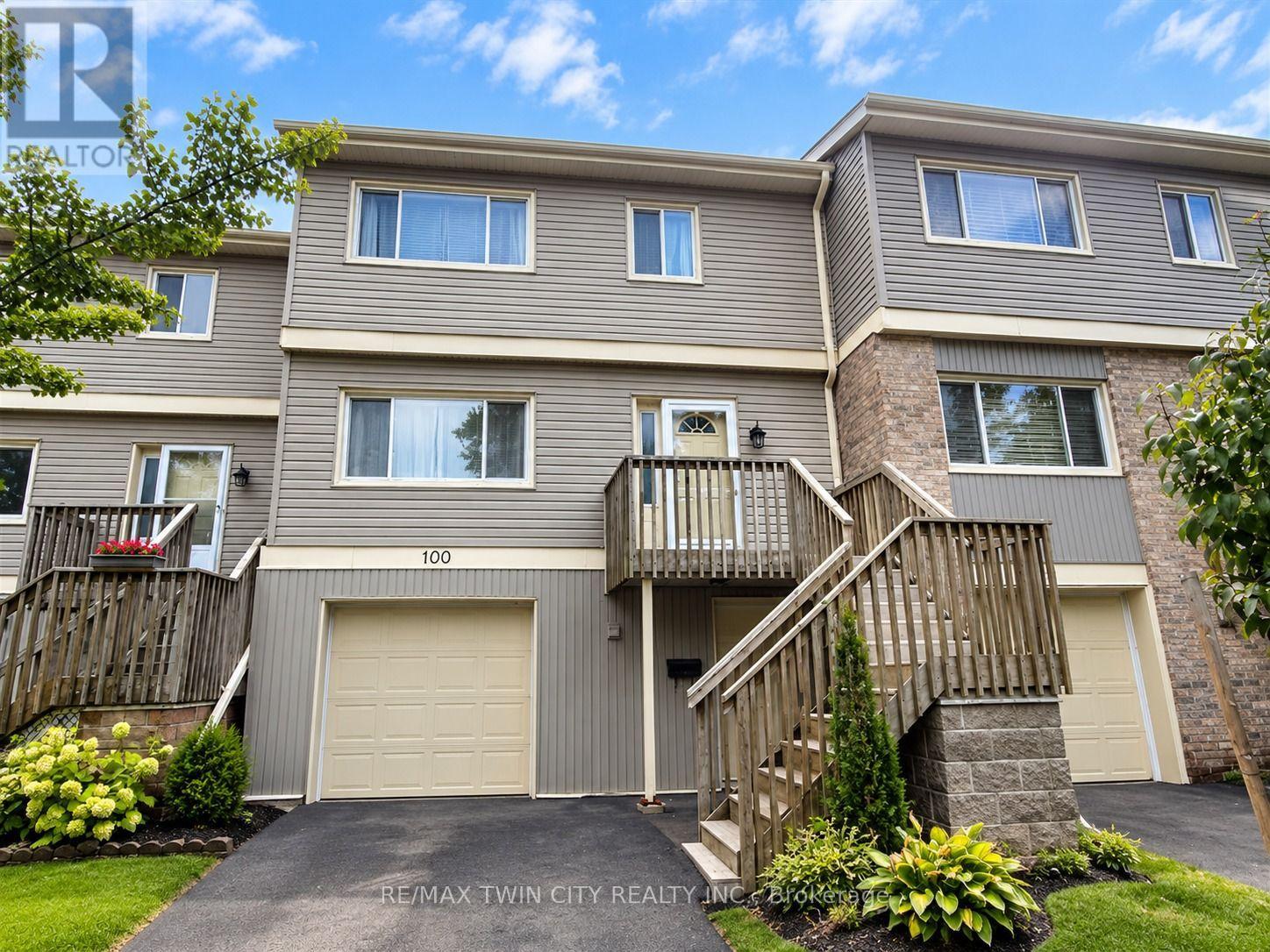 MLS® listing #30410869 for sale located at 100 - 30 GREEN VALLEY DRIVE