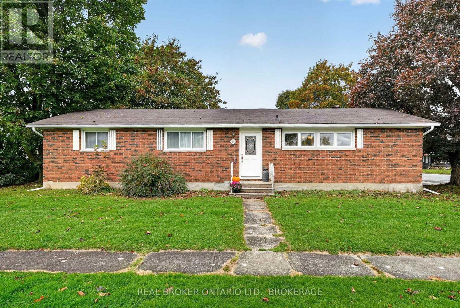 MLS® listing #30411605 for sale located at 15 GRAY AVENUE