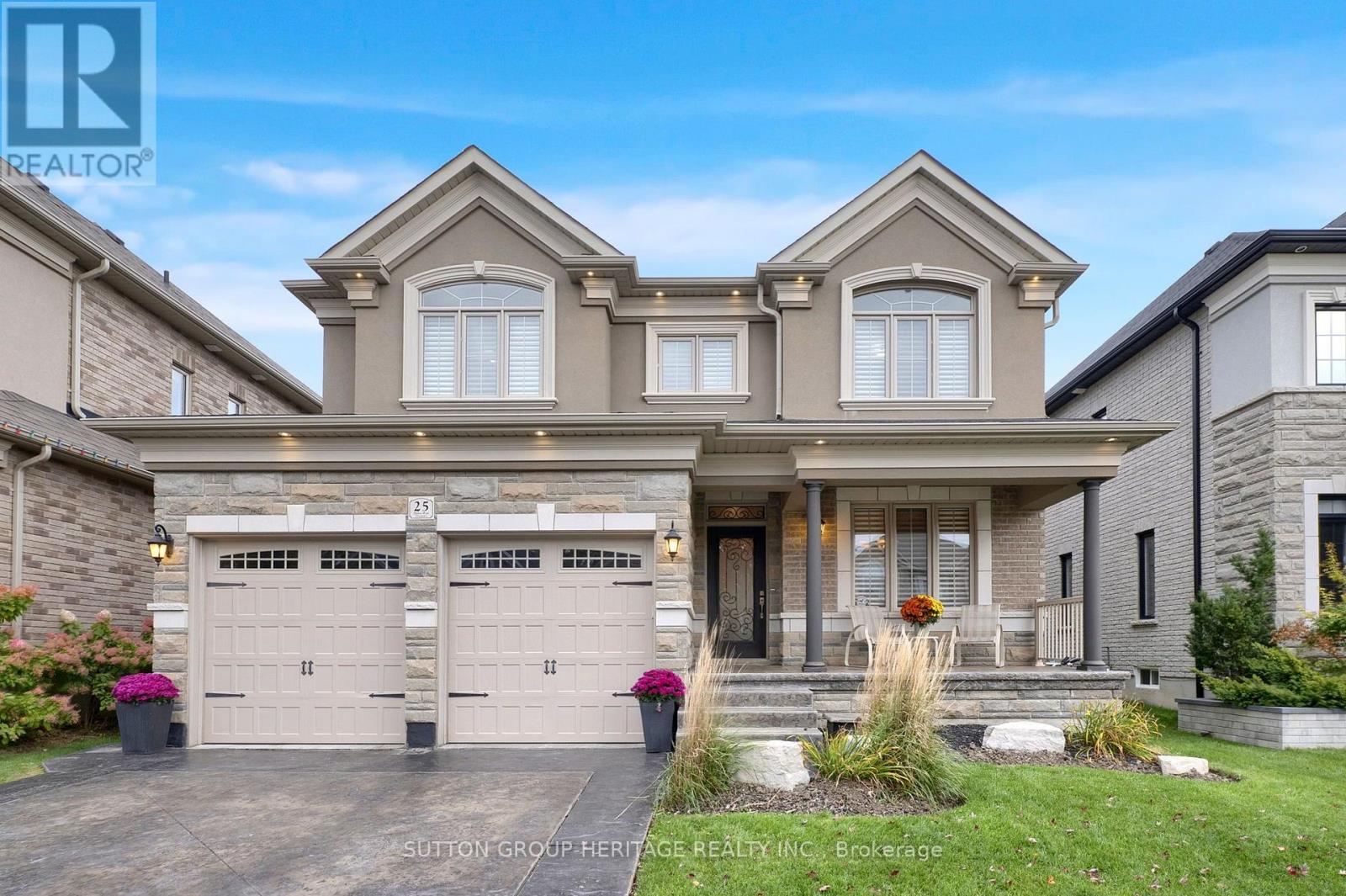 MLS® listing #30411648 for sale located at 25 CHARTERHOUSE DRIVE