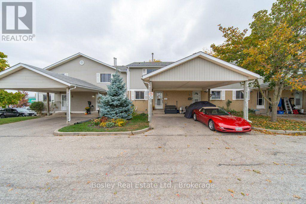 MLS® listing #30413764 for sale located at UNIT 28 - 255 NORTHLAKE DRIVE