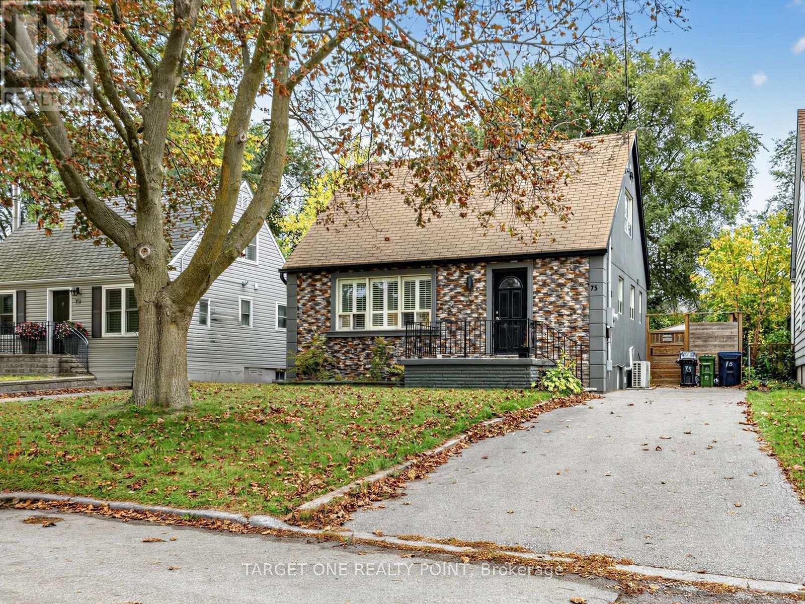MLS® listing #30414578 for sale located at 75 GRADWELL DRIVE