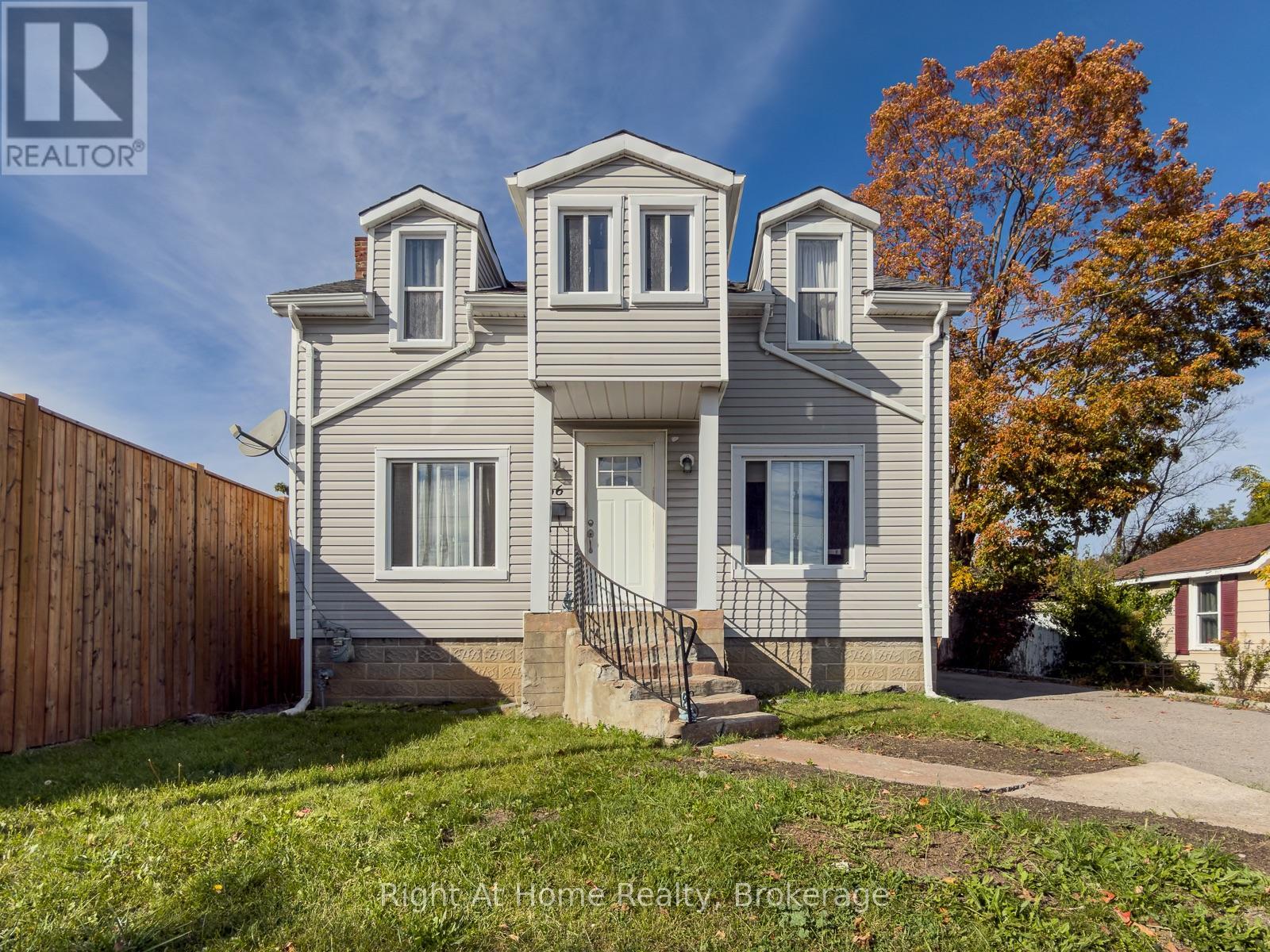 MLS® listing #30414631 for sale located at 166 CATHARINE STREET