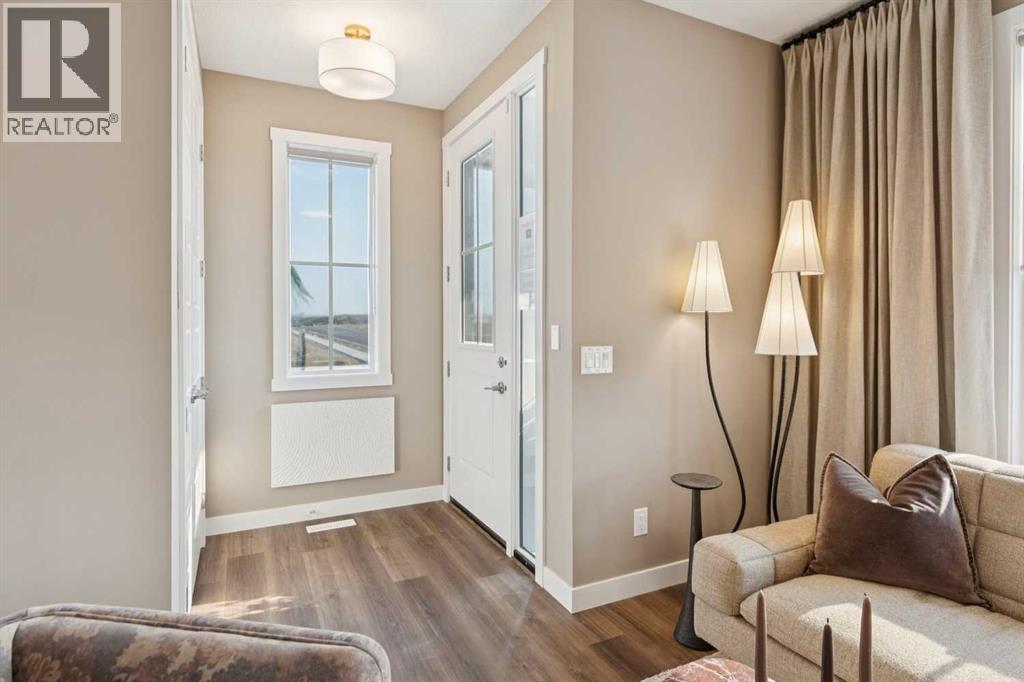MLS® listing #30415551 for sale located at 254 Southbow Avenue