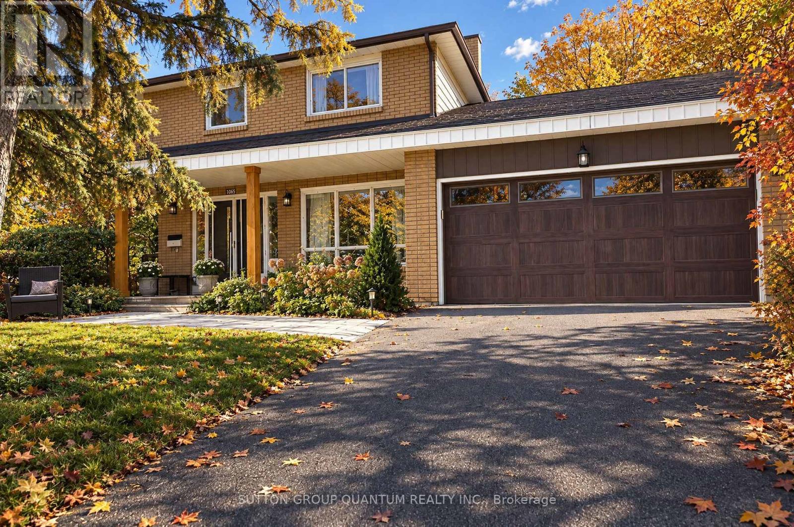 MLS® listing #30415897 for sale located at 1005 FREDONIA DRIVE