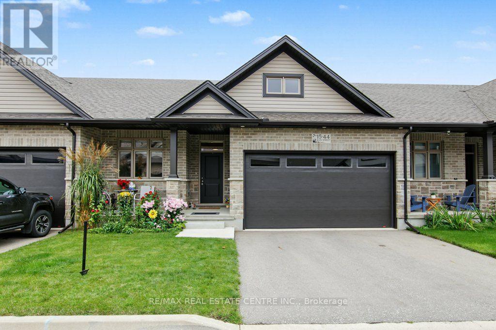 MLS® listing #30416164 for sale located at 15 - 44 MAIN STREET E