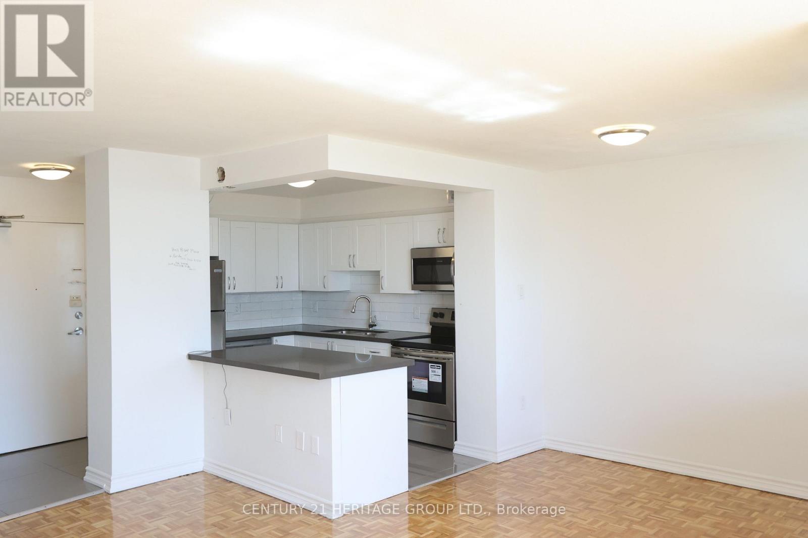 MLS® listing #30416191 for sale located at 702 - 41 GARFELLA DRIVE