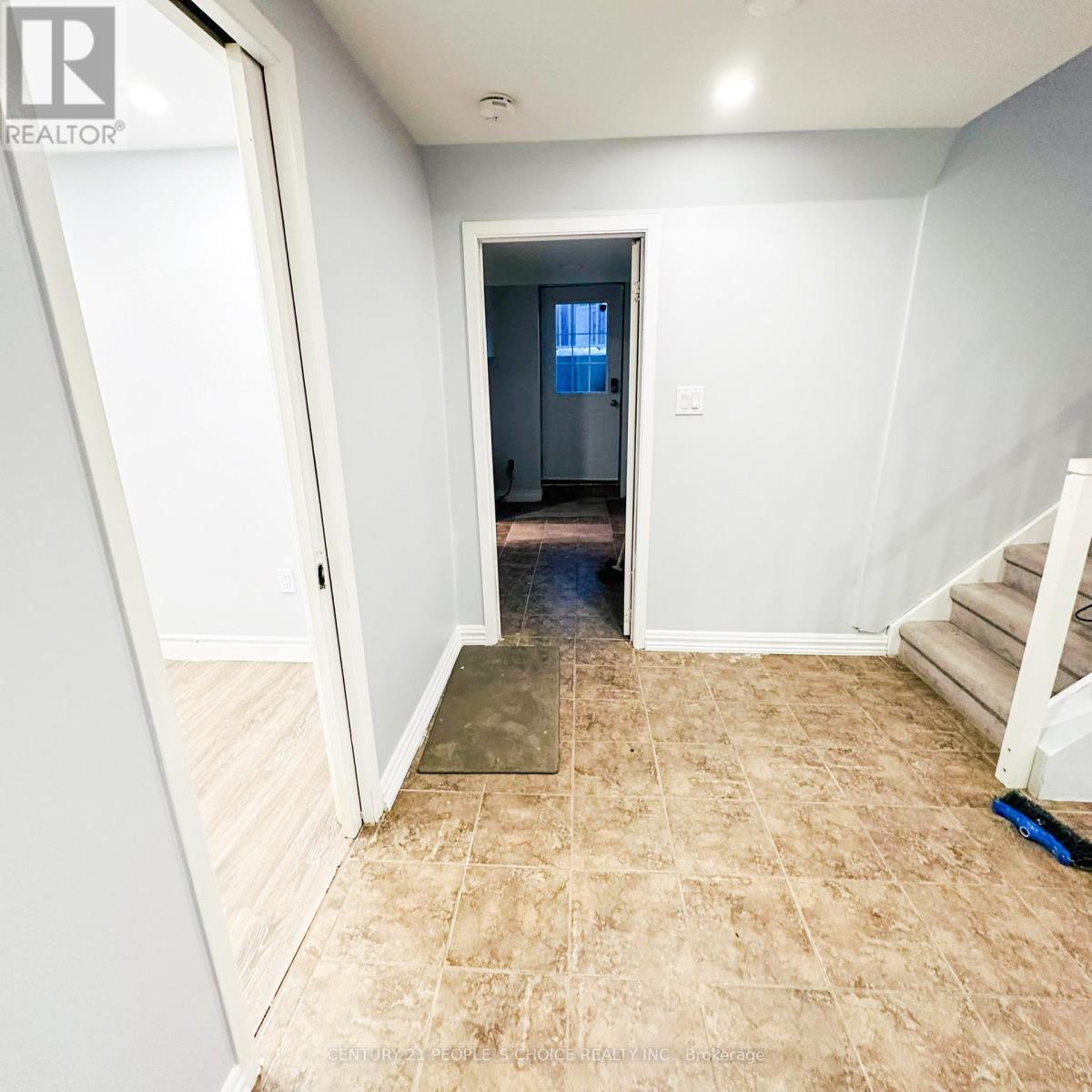 MLS® listing #30416719 for sale located at 41 COOMER CRESCENT